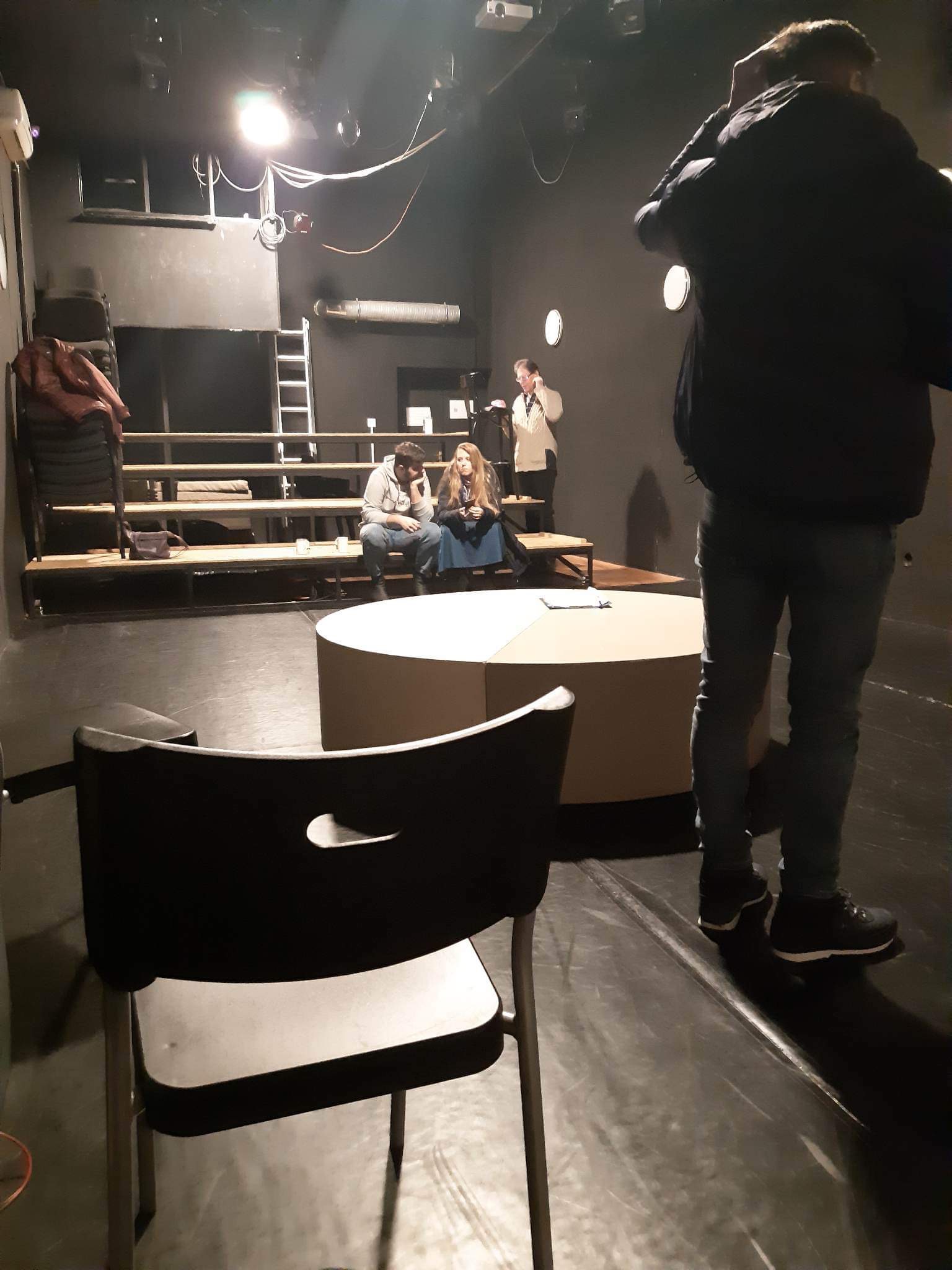 За лаштунками 12