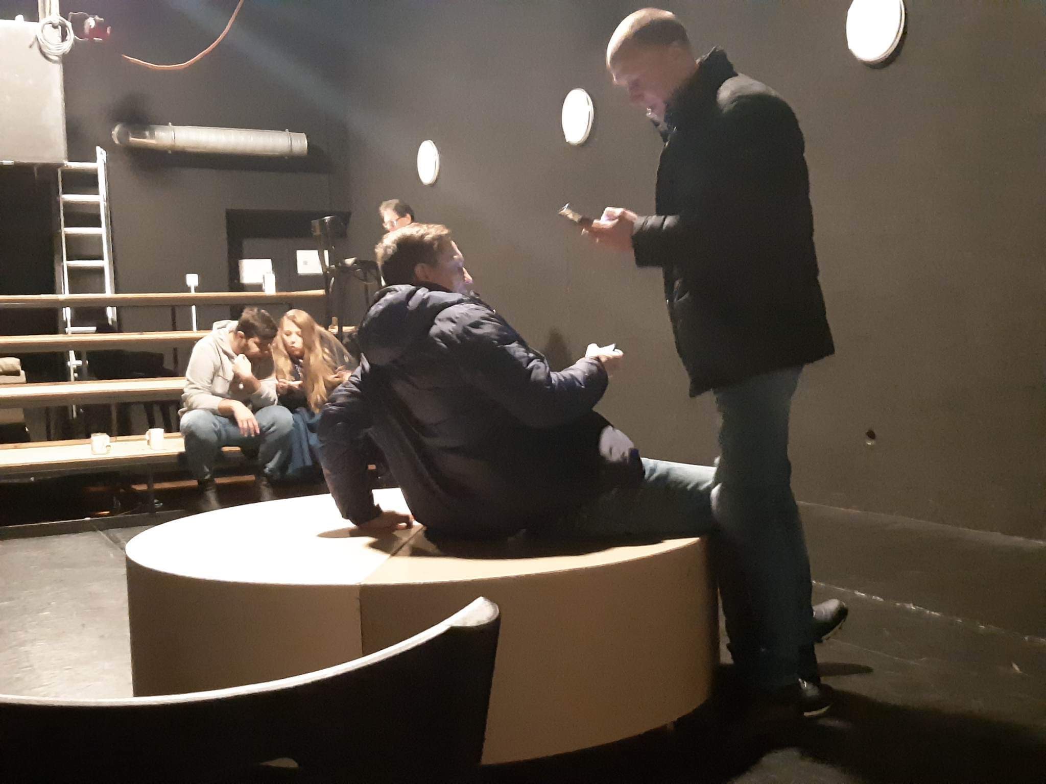 За лаштунками 14