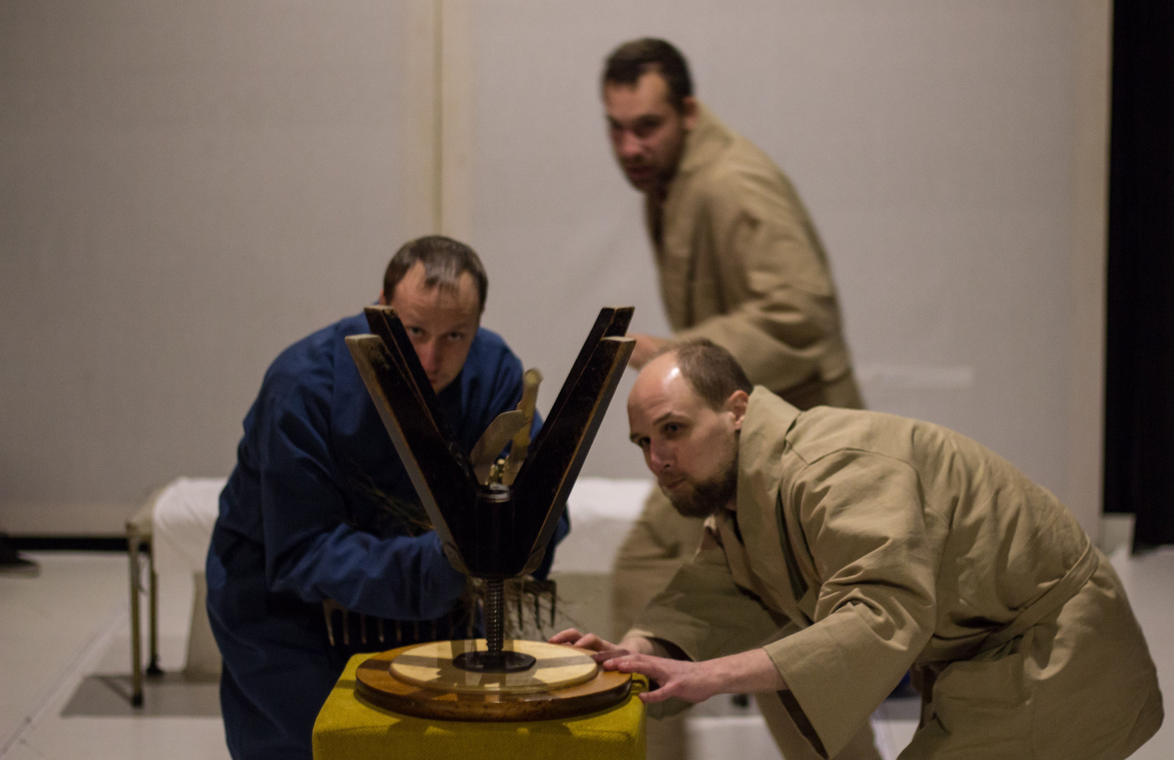 За лаштунками 26