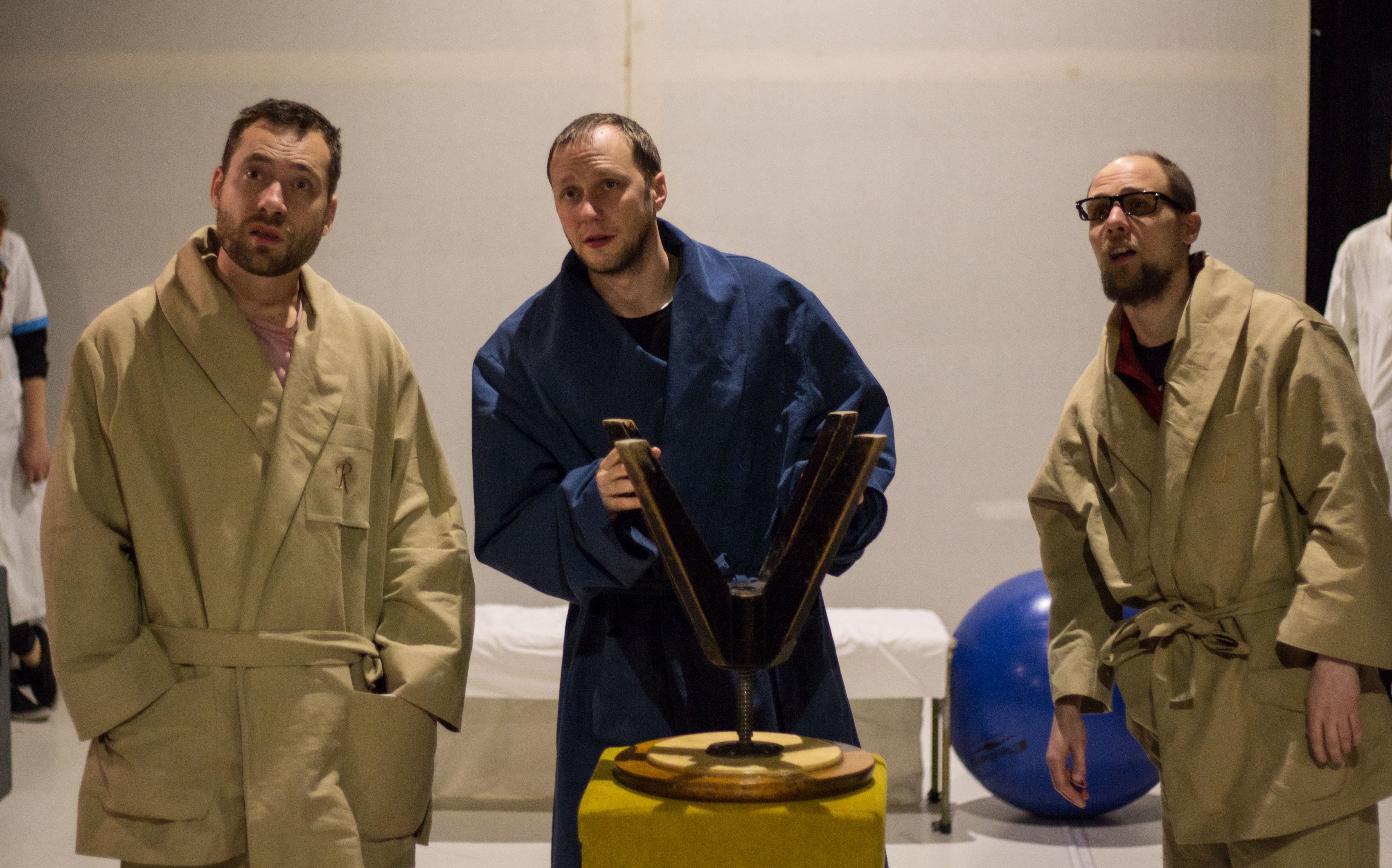 За лаштунками 27