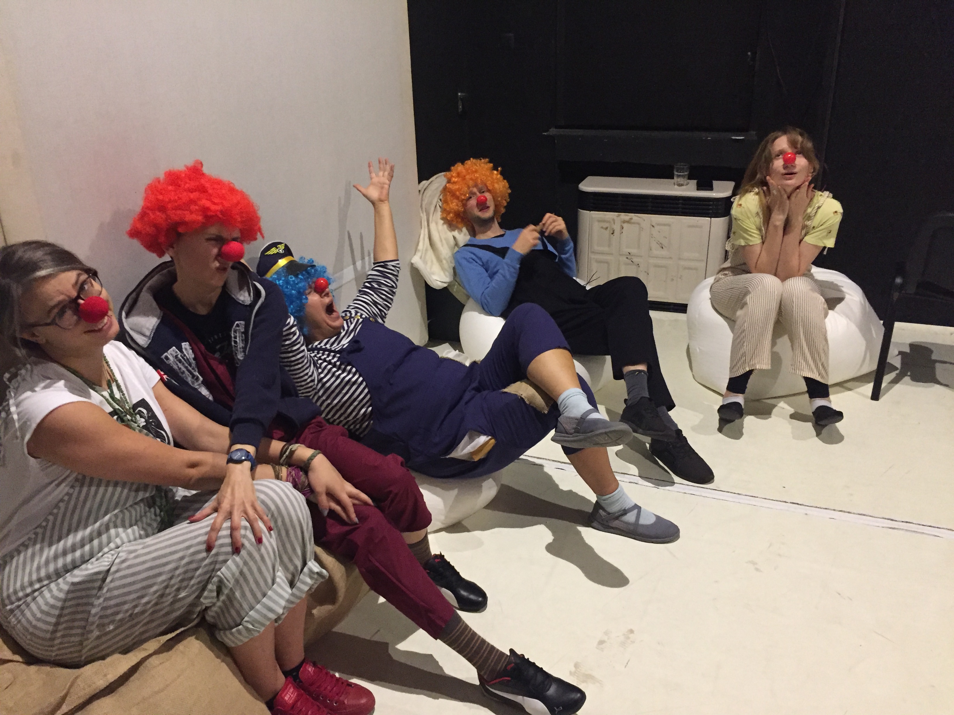 За лаштунками 18