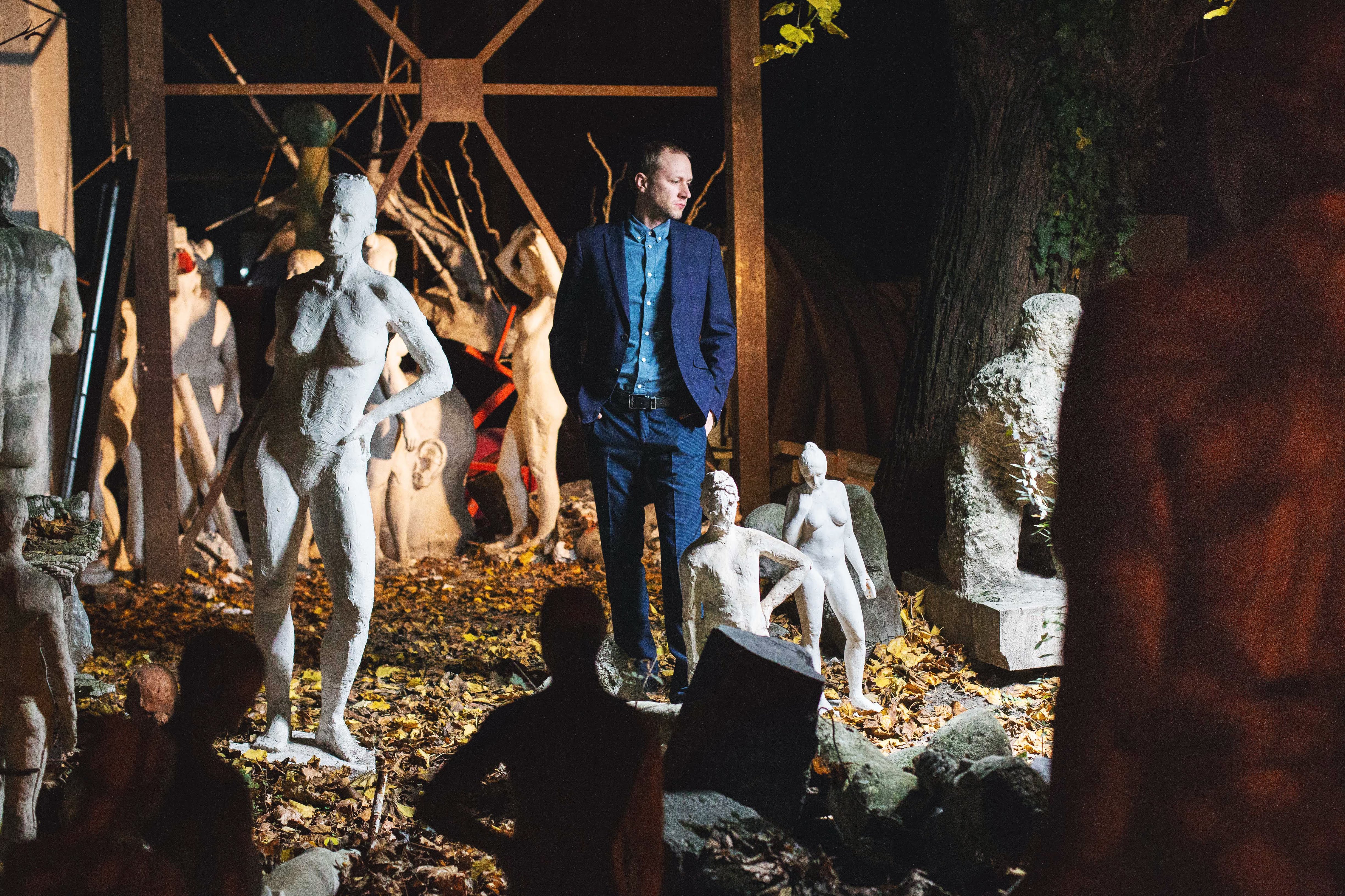 За лаштунками 11