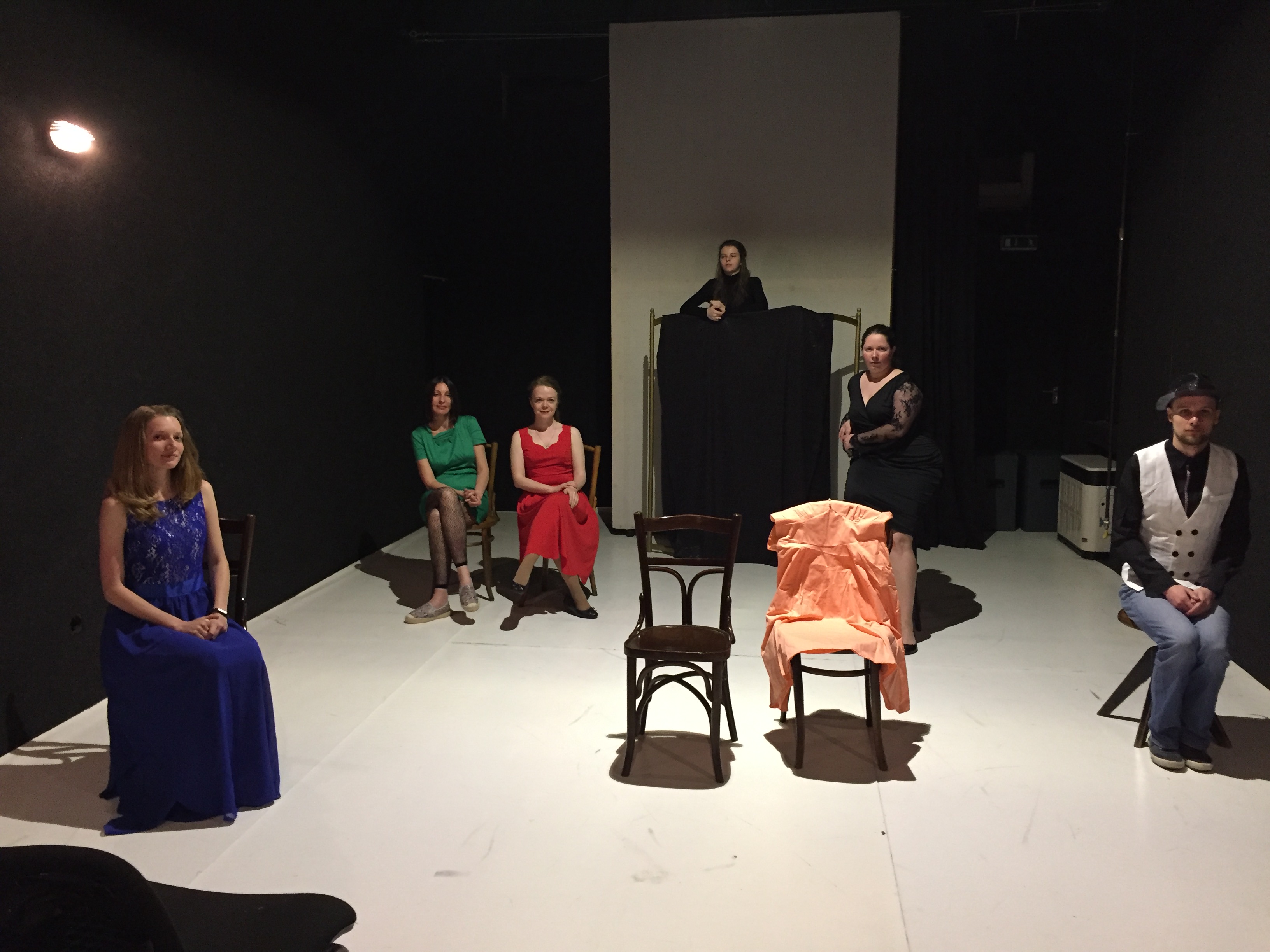 За лаштунками 20