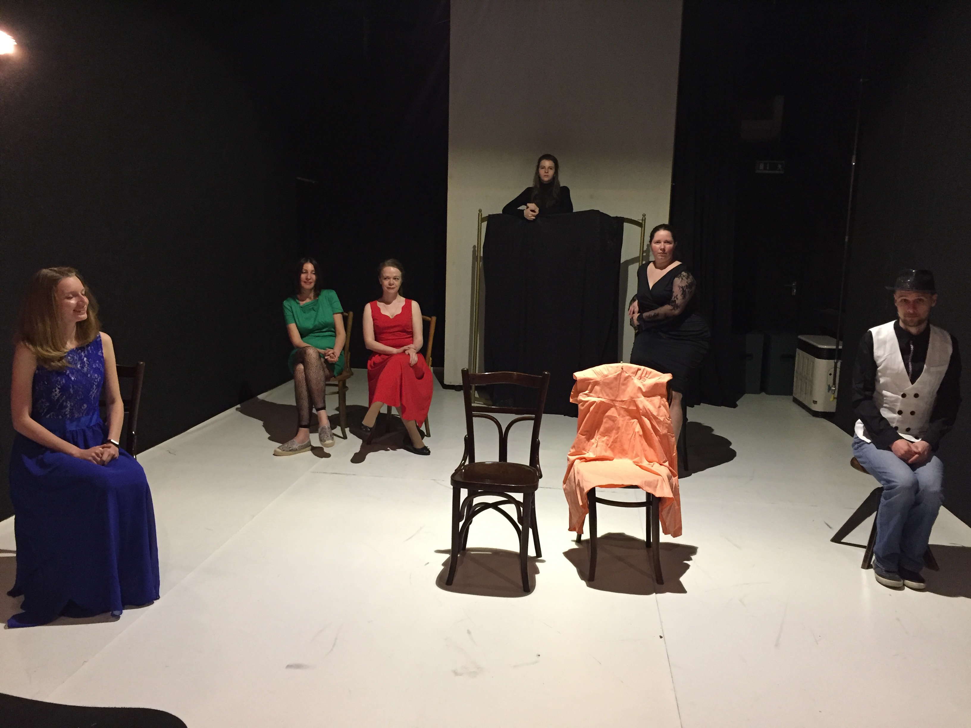 За лаштунками 21