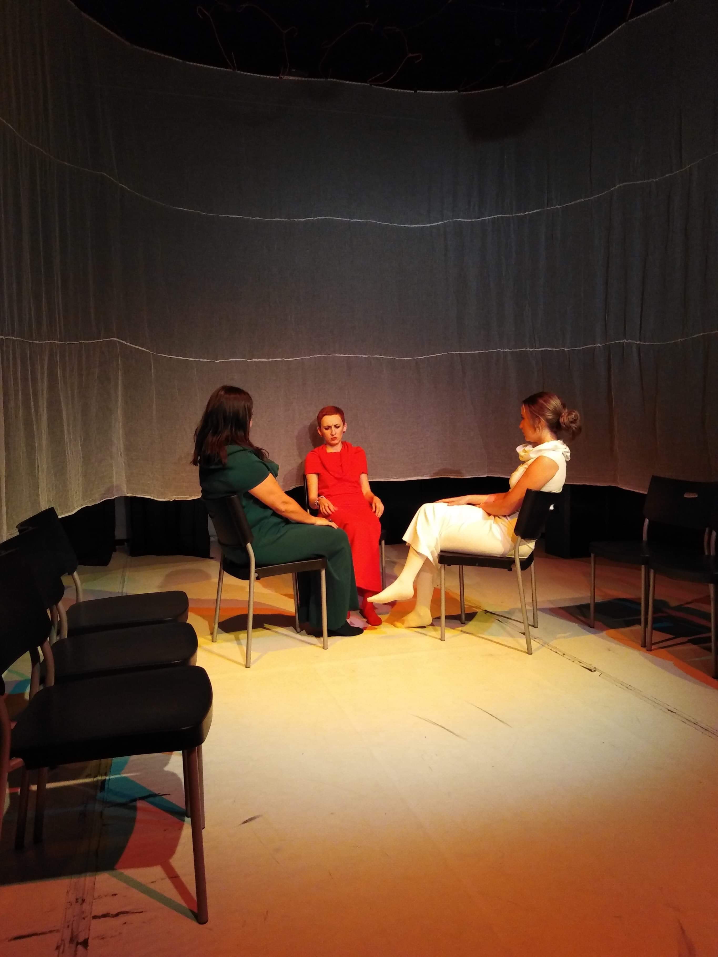 З вистави 12